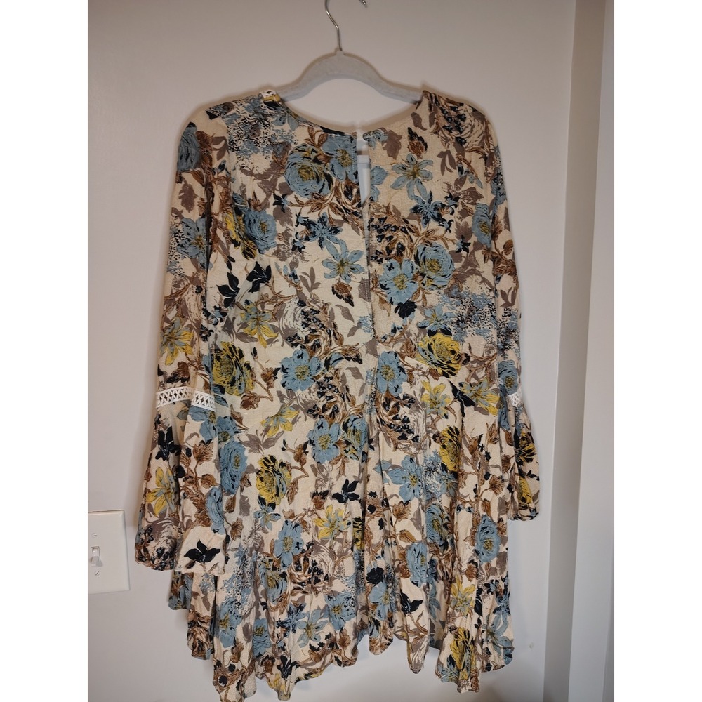 Umgee USA Floral Boho Mini Dress Long Bell Sleeve Crochet Lace Beige Blue Large - Picture 7 of 12